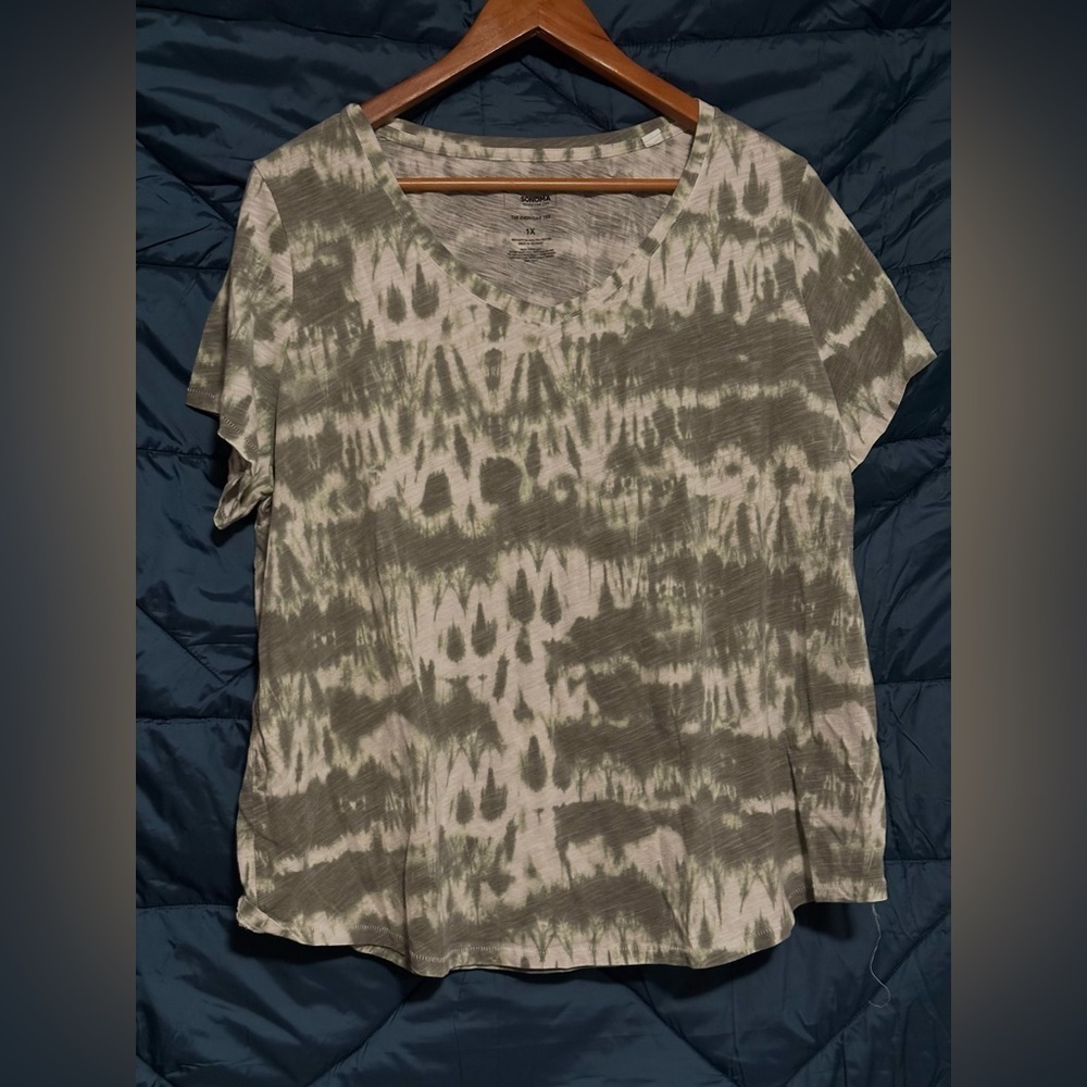 Sonoma Olive and Cream Short Sleeve Tee